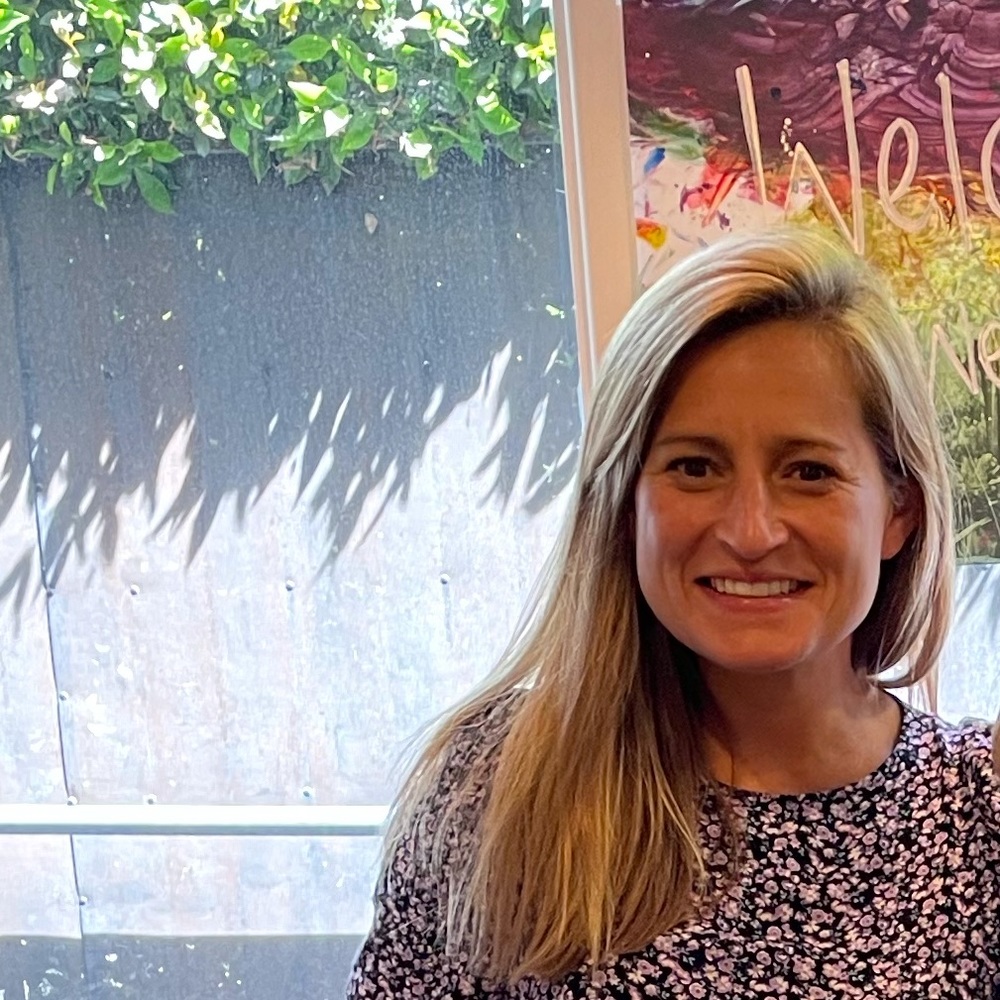 Meet your Posher, Whitney